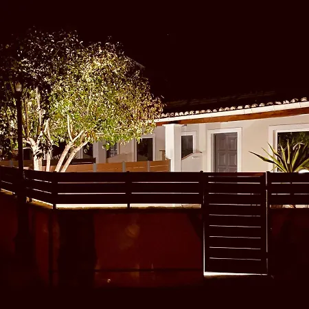 Louvros Luxury Appartamento *