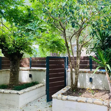 Louvros Luxury Dassiá