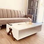 Lejlighed Louvros Luxury