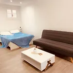 Lejlighed Louvros Luxury